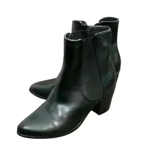 Women's Ankle Booties Size 6.5 Faux Leather Used Condition - Picture 1 of 6